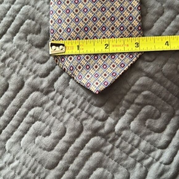 Peterborough Row, Bloomingdale’s men store - Picture 3 of 5